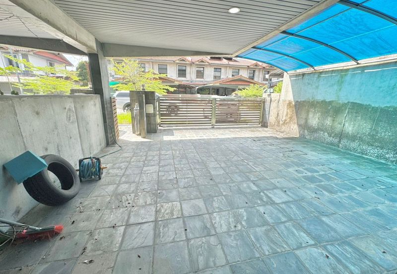 Matang Batu 8 Intermediate Double Storey For Sale