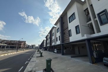 Mjc Kensho Townhouse (Lower Unit) For Rent