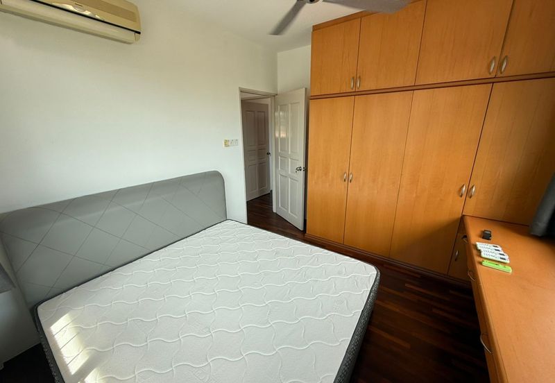 Stampin Tengah Double Storey Semi-Detached House For Sale/Rent