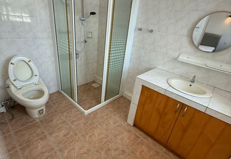 Stampin Tengah Double Storey Semi-Detached House For Sale/Rent