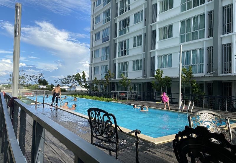 Metrocity Square Condominium For Sale