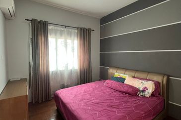 Batu Kawa Court­yard Sanctuary For Sale