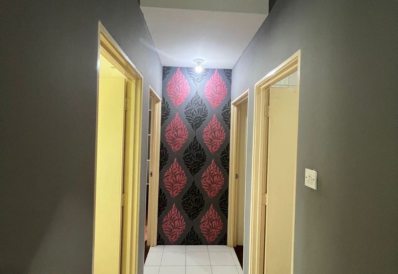 Batu Kawa Court­yard Sanctuary For Sale