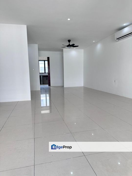 Boxhill 76 Double Storey Intermediate Terrace For Rent, Sarawak, Kuching