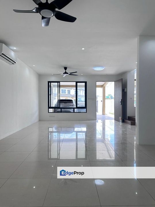Boxhill 76 Double Storey Intermediate Terrace For Rent, Sarawak, Kuching