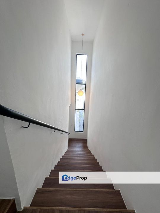 Boxhill 76 Double Storey Intermediate Terrace For Rent, Sarawak, Kuching