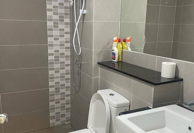 Vantage Tamu For Sale