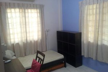  Phoenix Garden Batu Kawa Single Storey Semi-Detached House