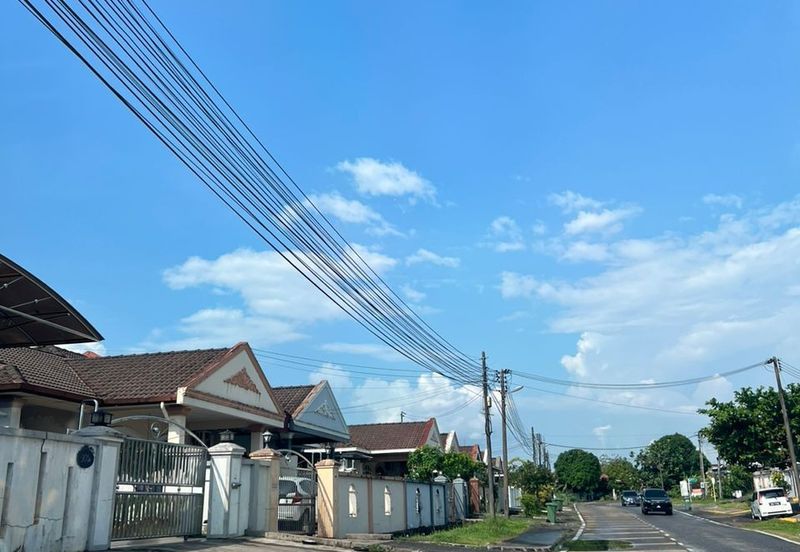  Phoenix Garden Batu Kawa Single Storey Semi-Detached House