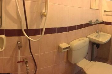  Phoenix Garden Batu Kawa Single Storey Semi-Detached House