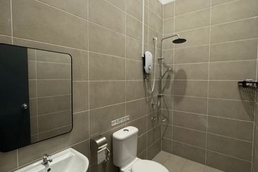 Stutong Double storey terrace Intermediate house for Rent