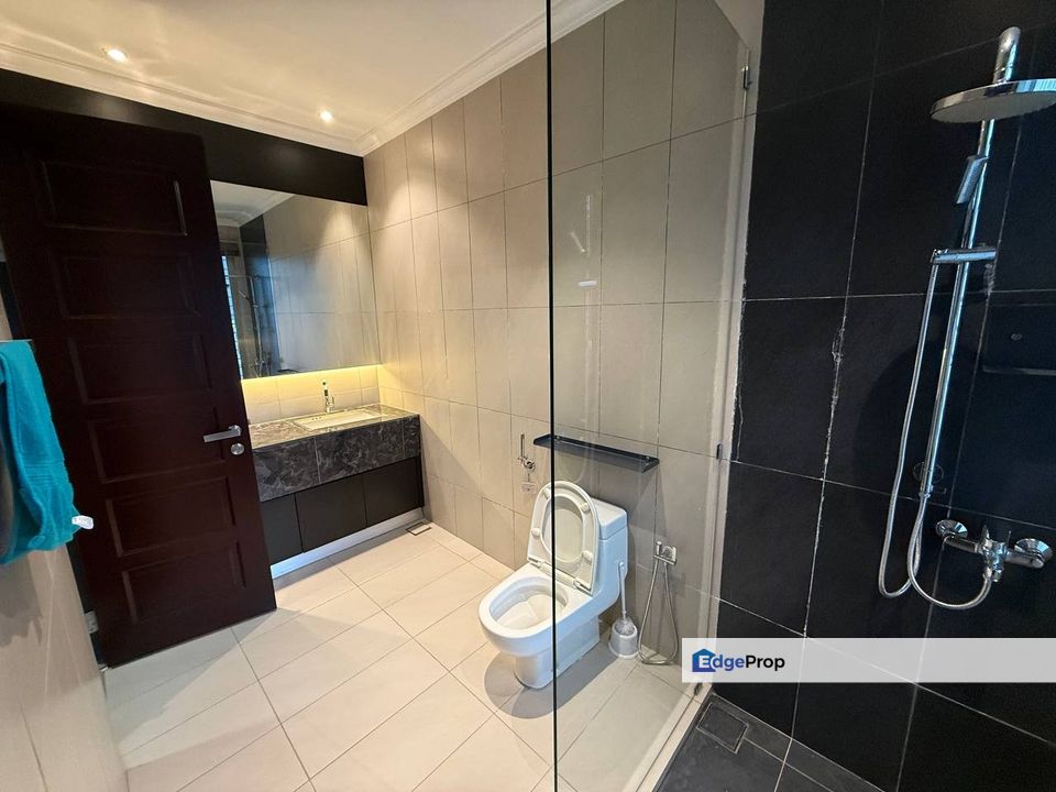 Windsor Estate 3 Storey Detached House For Sale, Sarawak, Kuching