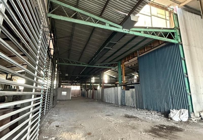 Bintawa Warehouse For rent 