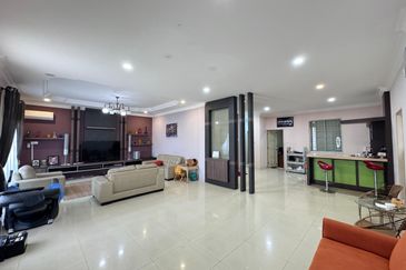 Arang Road Double storey semi detached For Sale