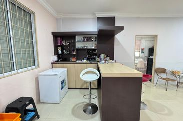 Arang Road Double storey semi detached For Sale