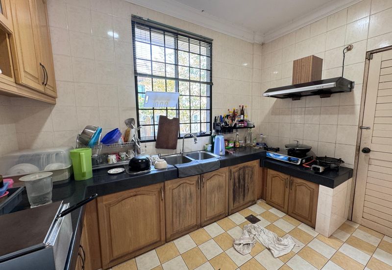 Arang Road Double storey semi detached For Sale