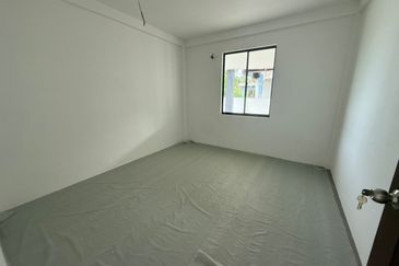 Lorong Bunga Kemuning, Jalan Matang Single Storey Semi Detached House For Sale