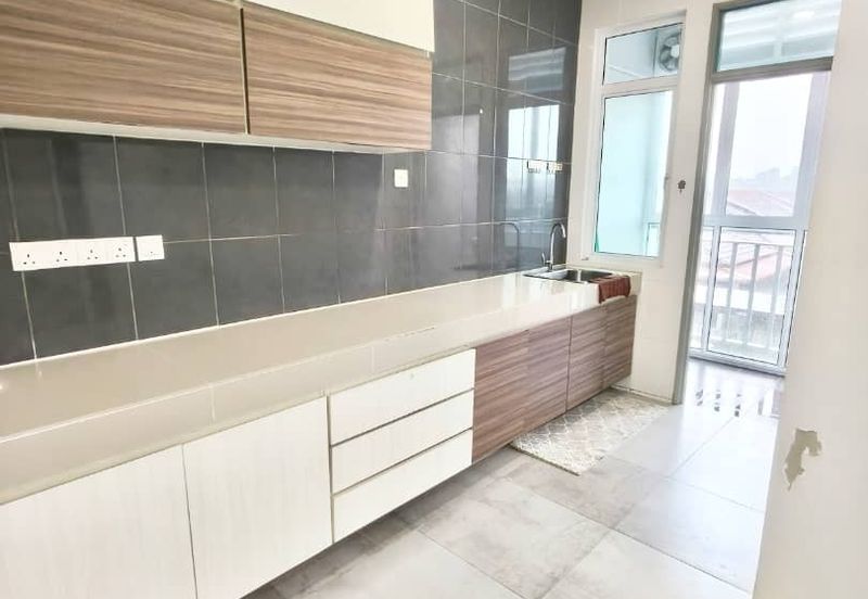 Prima Matang Premier For Rent