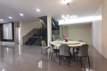 Taman Botanika, Batu Kawa Double Storey Semi D For Rent