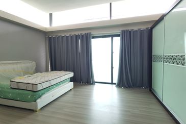 Taman Botanika, Batu Kawa Double Storey Semi D For Rent