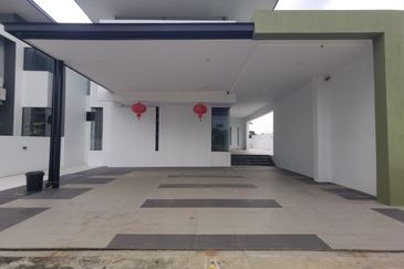 Taman Botanika, Batu Kawa Double Storey Semi D For Rent