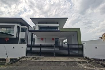 Taman Botanika, Batu Kawa Double Storey Semi D For Rent