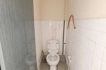 Taman Yen Yen, Matang Jaya Single Storey Intermediate For Rent