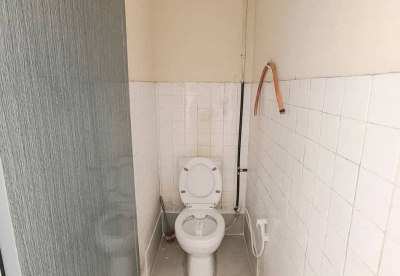 Taman Yen Yen, Matang Jaya Single Storey Intermediate For Rent