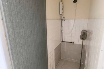 Taman Yen Yen, Matang Jaya Single Storey Intermediate For Rent