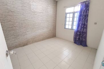 Taman Yen Yen, Matang Jaya Single Storey Intermediate For Rent