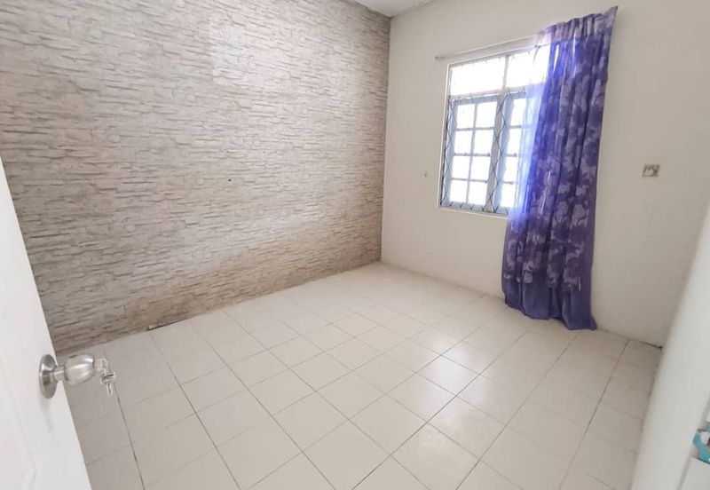 Taman Yen Yen, Matang Jaya Single Storey Intermediate For Rent