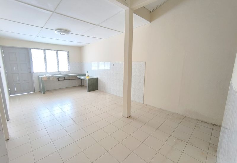 Taman Yen Yen, Matang Jaya Single Storey Intermediate For Rent