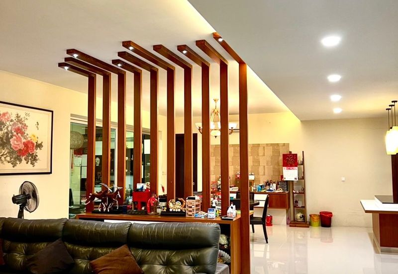 Uplands Residence Three Storey Semi-D For Sale