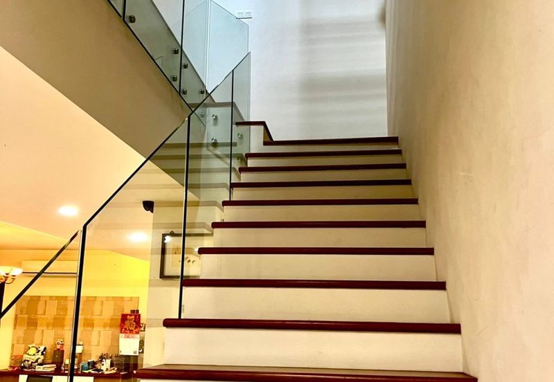 Uplands Residence Three Storey Semi-D For Sale