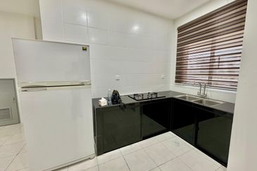 Mjc Kensho Townhouse (Lower Unit) For Rent