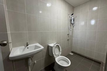 Mjc Kensho Townhouse (Lower Unit) For Rent