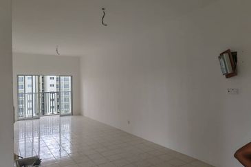 Pine Square Sri Pertiwi For Rent