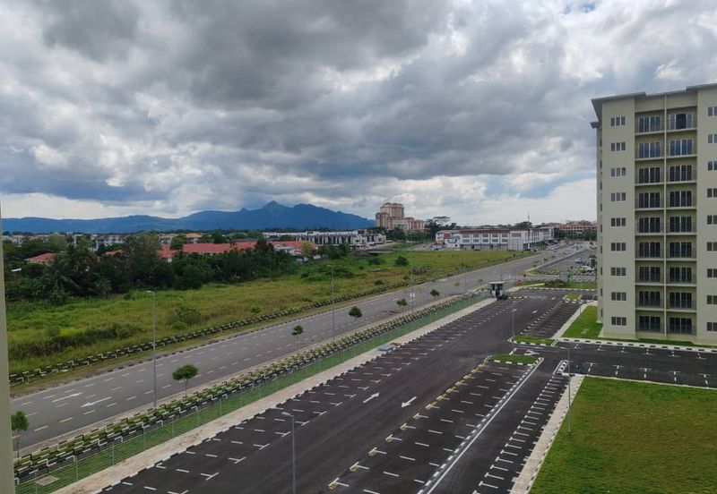 Pine Square Sri Pertiwi For Rent