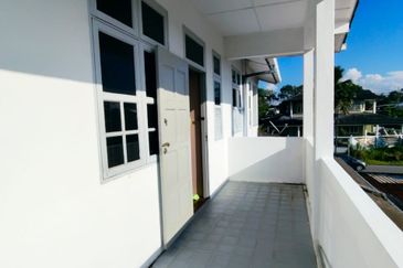 Chawan road Semi Detached  Double storey For Rent