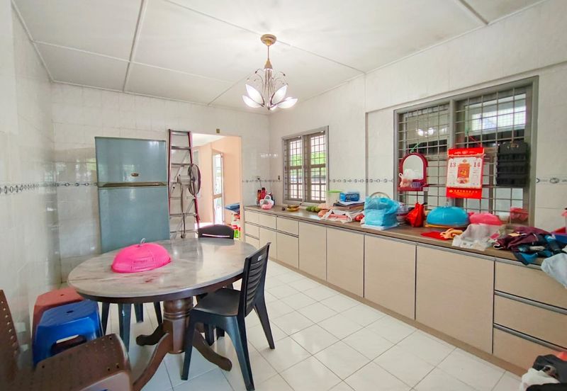 Chawan road Semi Detached  Double storey For Rent