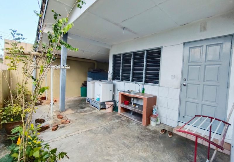 Chawan road Semi Detached  Double storey For Rent