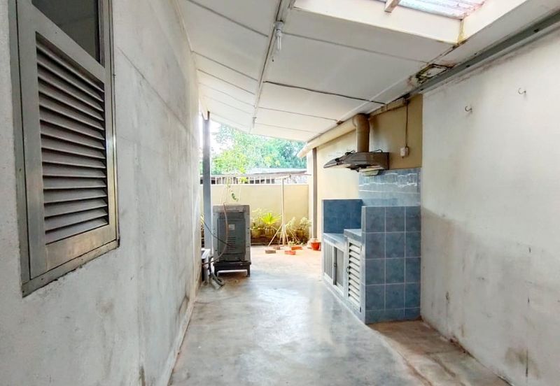 Chawan road Semi Detached  Double storey For Rent