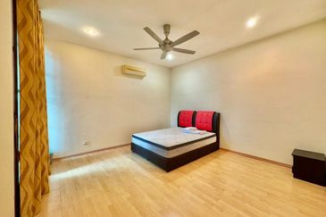 Park Avenue Apartment