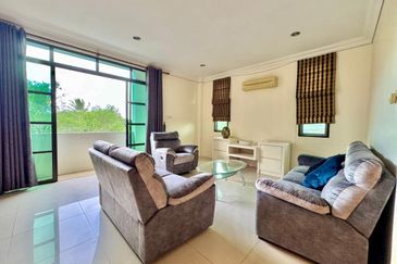 Park Avenue Apartment