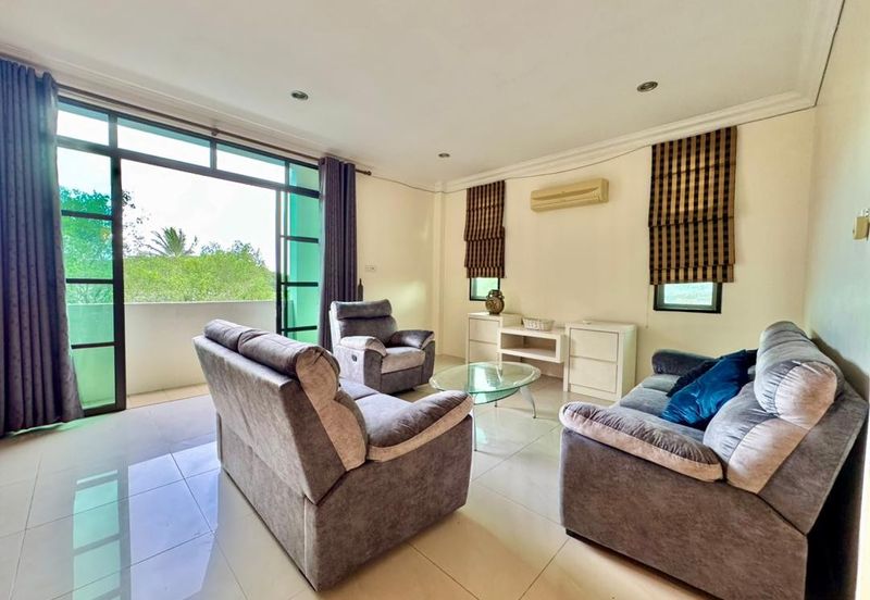 Park Avenue Apartment