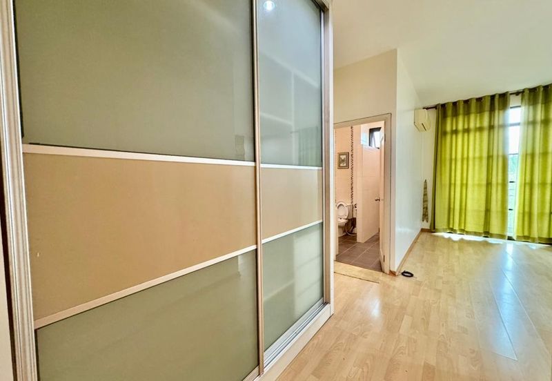 Park Avenue Apartment