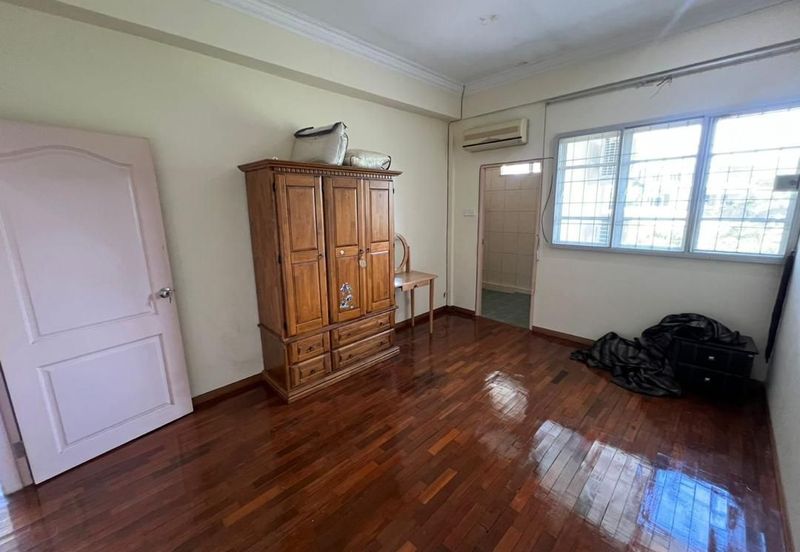 Hui Sing Double storey Semi Detached For Sale