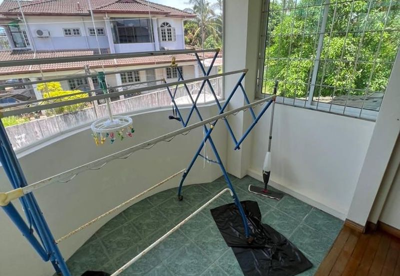 Hui Sing Double storey Semi Detached For Sale