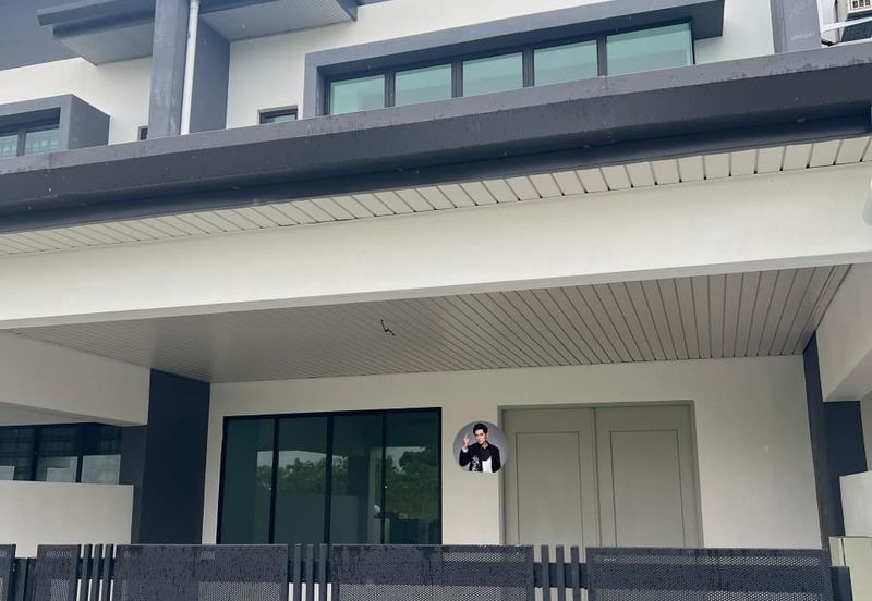 Stutong Baru Double Storey Intermediate For Sale