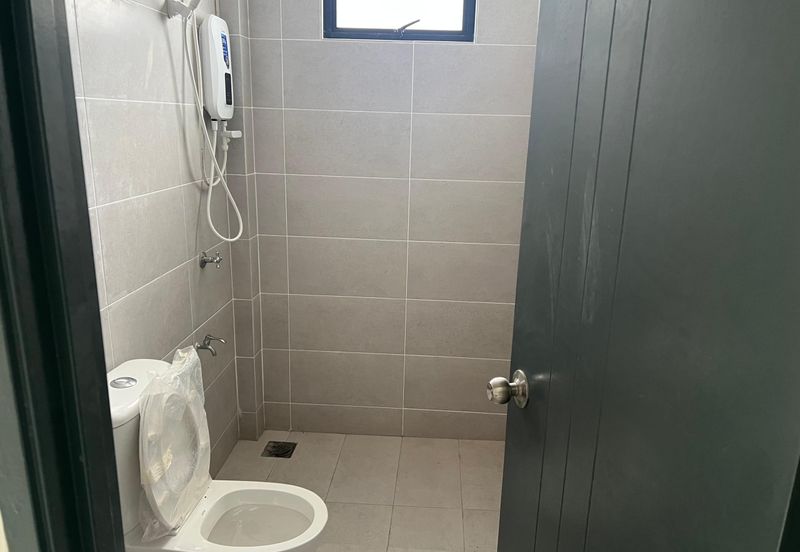 Stutong Baru Double Storey Intermediate For Sale